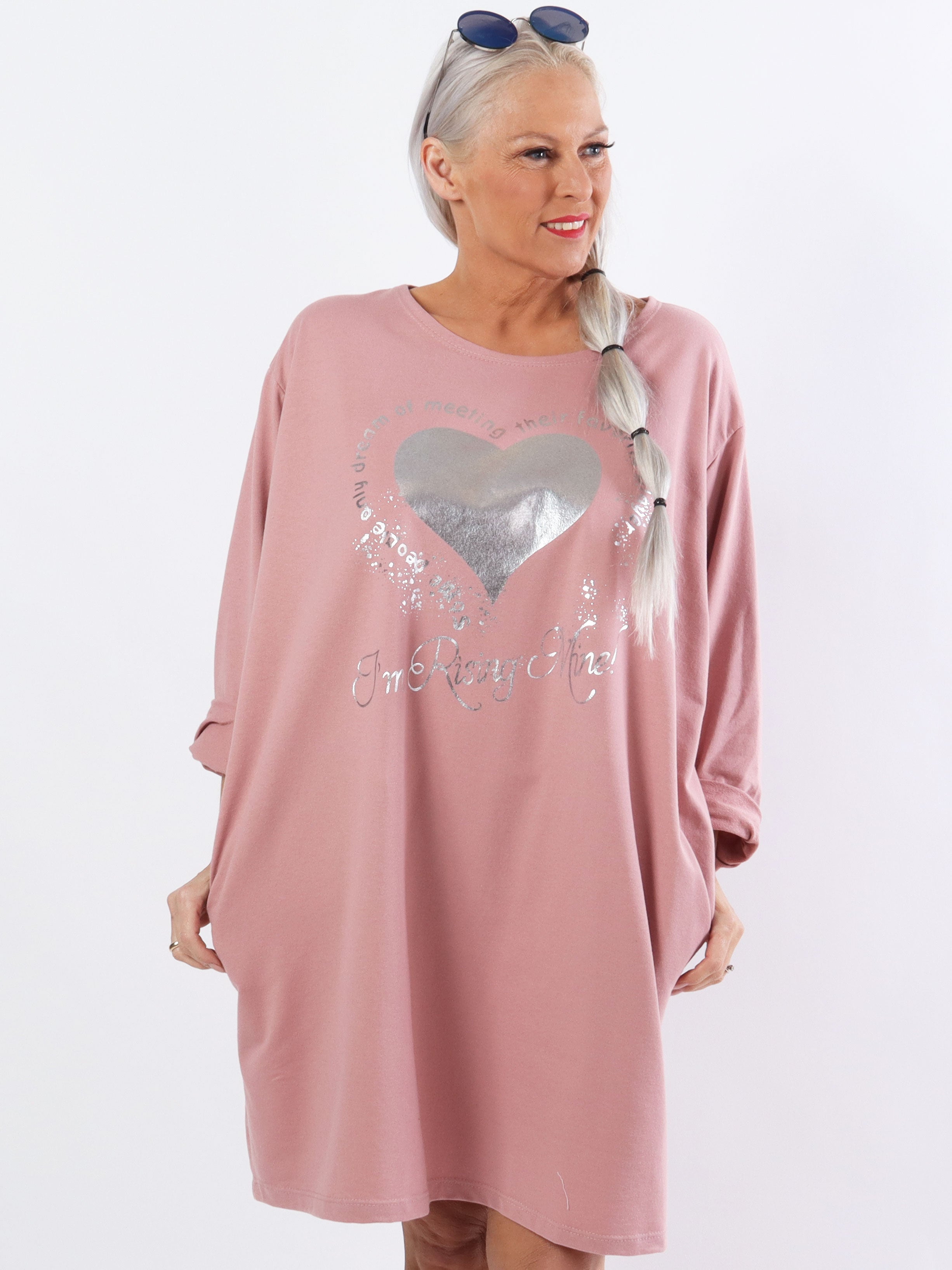 Hearty Dress - Söt bomullsklänning i stora storlekar med hjärtmönster